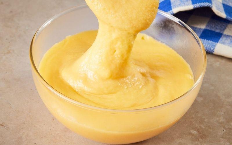 Hướng dẫn làm sốt phô mai béo ngậy, sánh mịn cho món tôm nướng phô mai